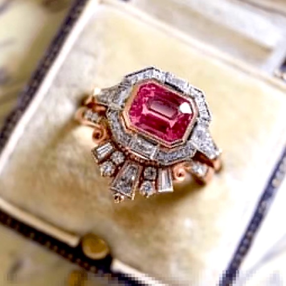 Jewelry - Gorgeous pink white faux diamond stack ring, art deco. Rose gold plate. Size 6